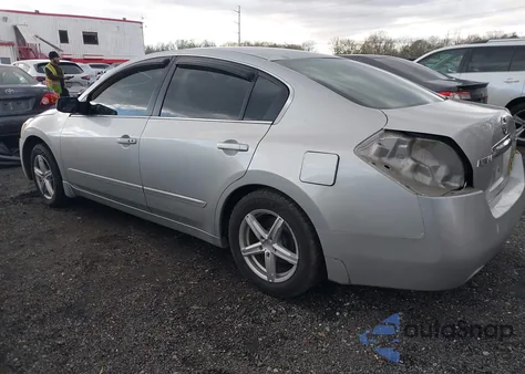 2010 Nissan Altima 2.5 S z USA, uszkodzony, nr VIN 1N4AL2AP0AN557598